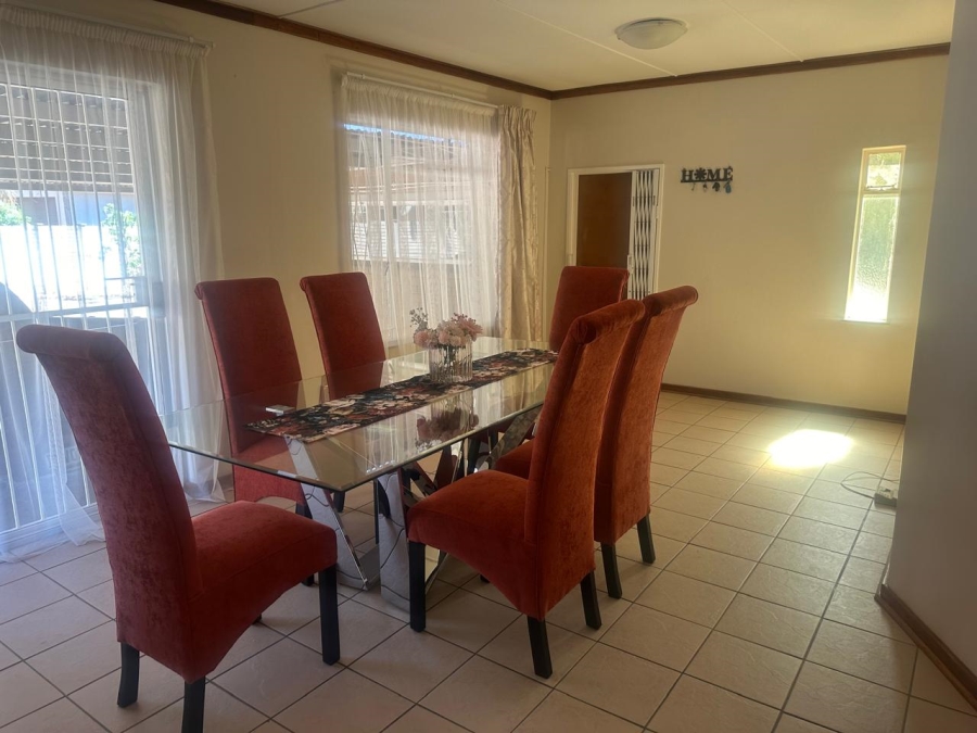 4 Bedroom Property for Sale in Pellissier Free State